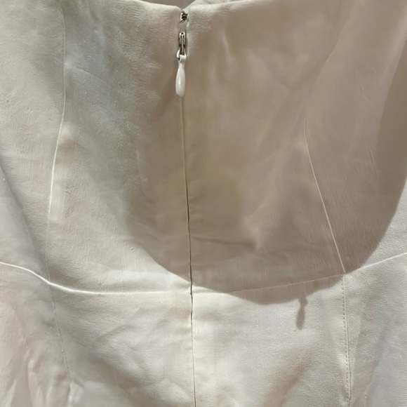 Isabel Marant Stony Off-the-Shoulder Column Dress in White - Picture 10 of 17